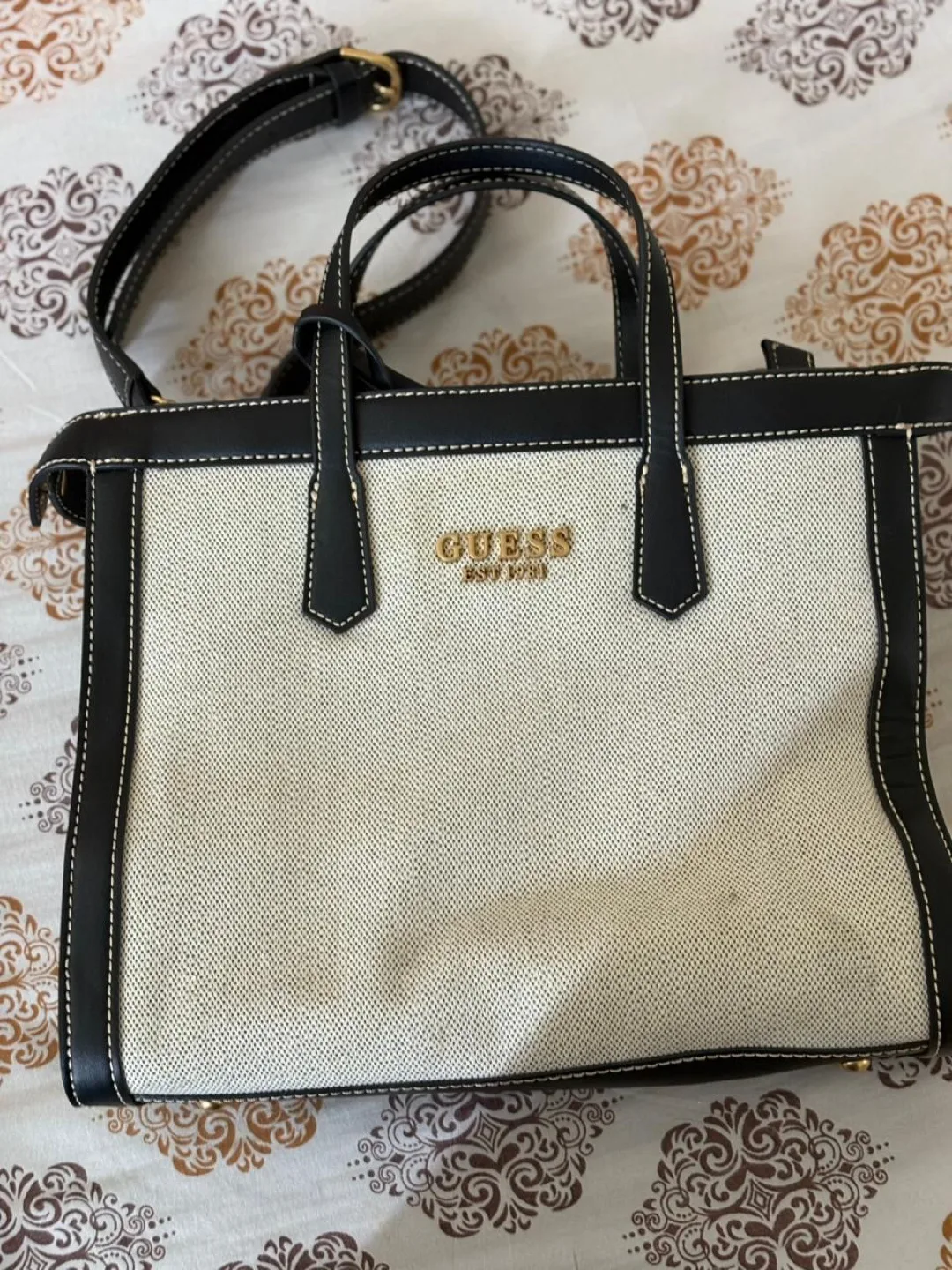 Guess handbag thumbnail