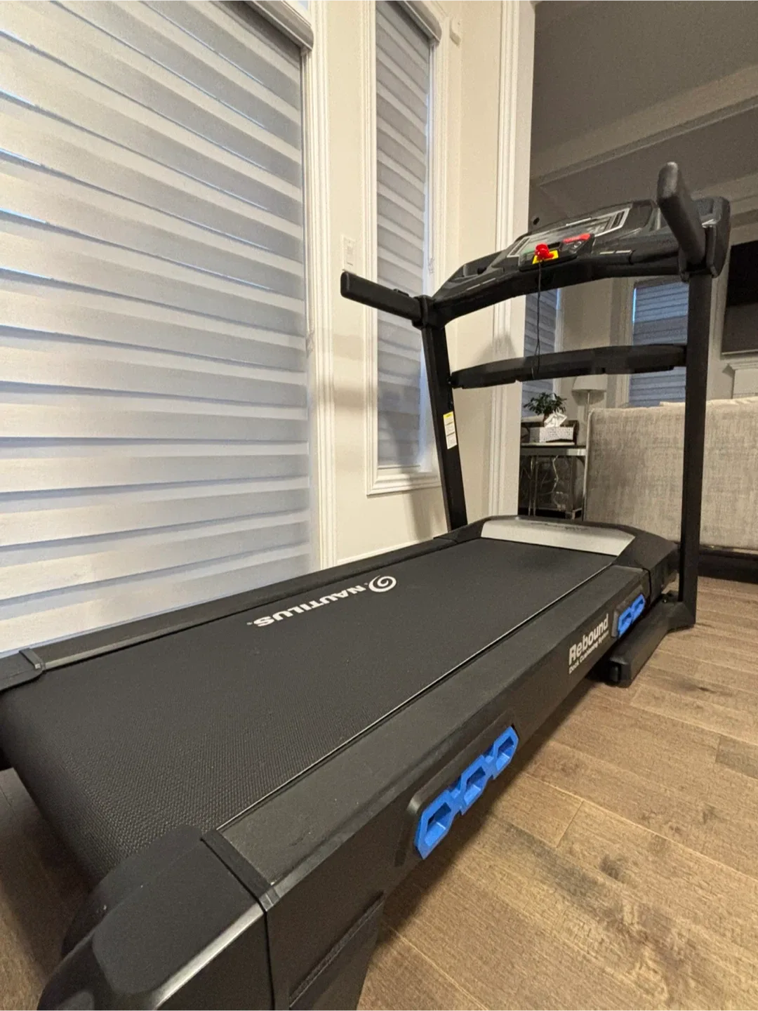 Nautilus T618 Treadmill image indicator(3)