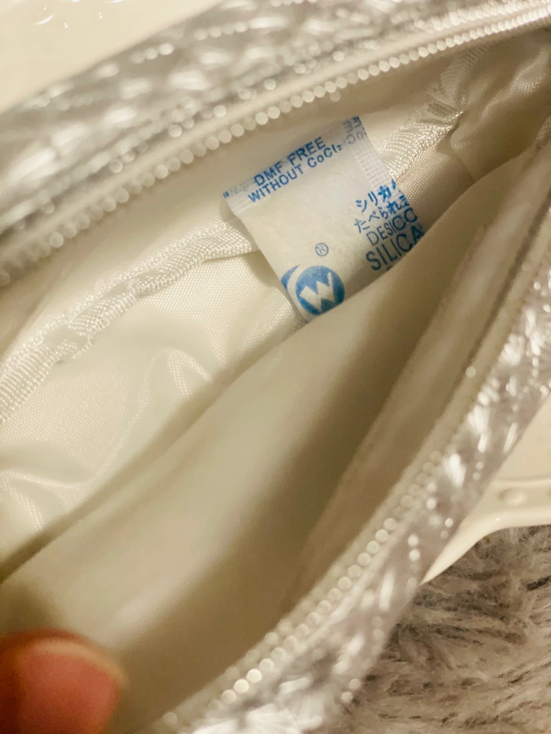 New MAC Holiday Bag - Silver - photo 5