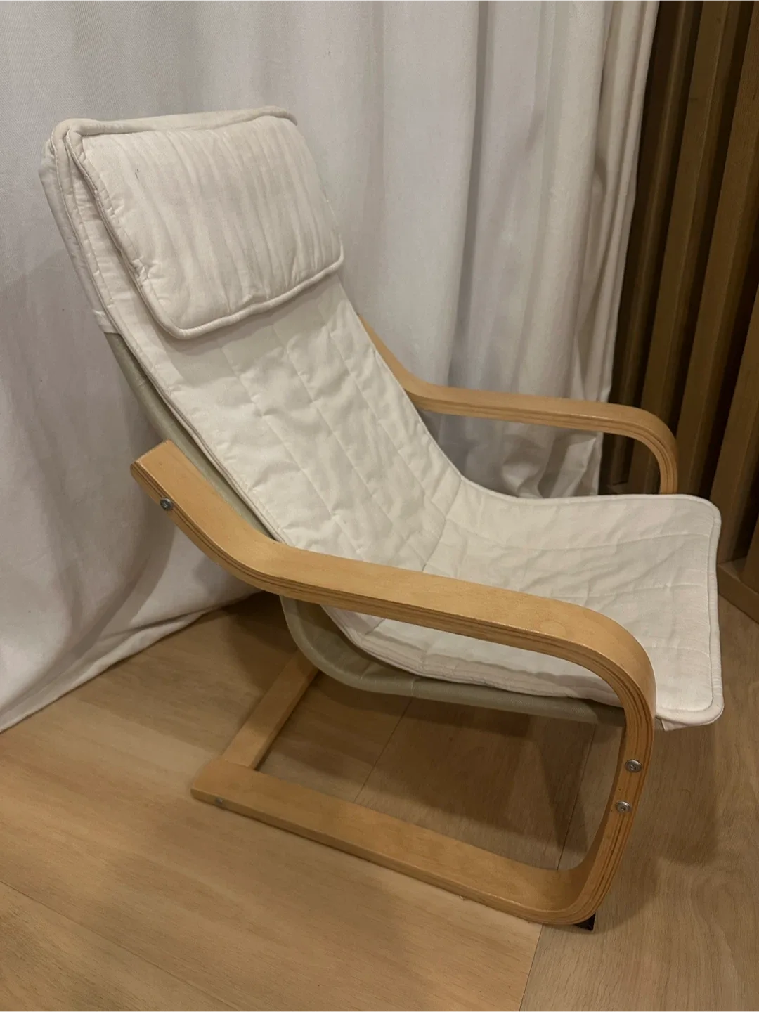 IKEA Poang Chair - Birch Veneer/Cream image indicator(2)
