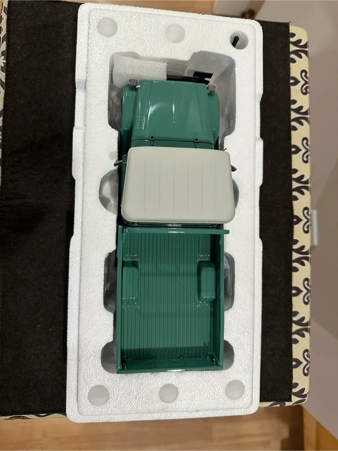 Toyota Land Cruiser 45 Pickup - New in Box! image indicator(5)