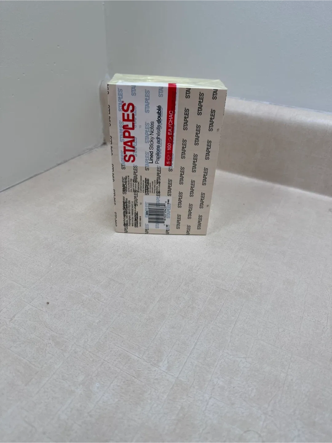 Staples Lined Sticky Notes - 5 Pads image indicator(2)