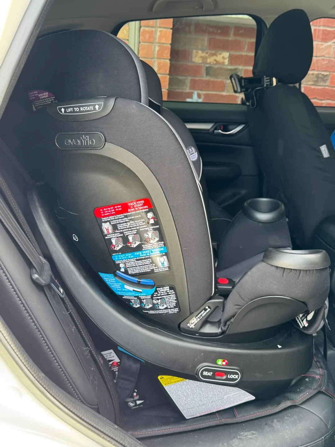 Evenflo Revolve360 Amherst All-in-One Car Seat image indicator(2)