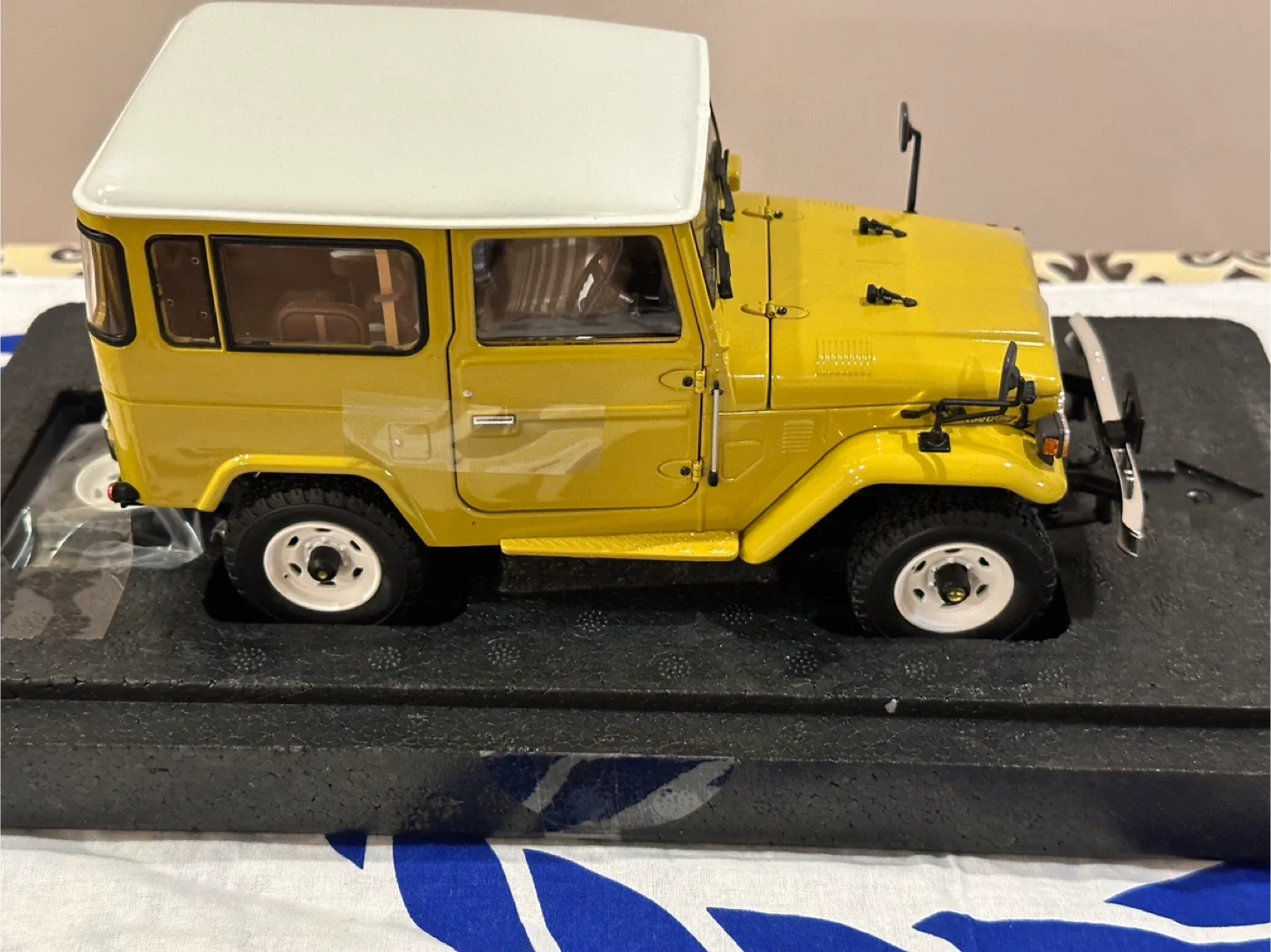 Toyota Land Cruiser 40 VAN Model image indicator(4)