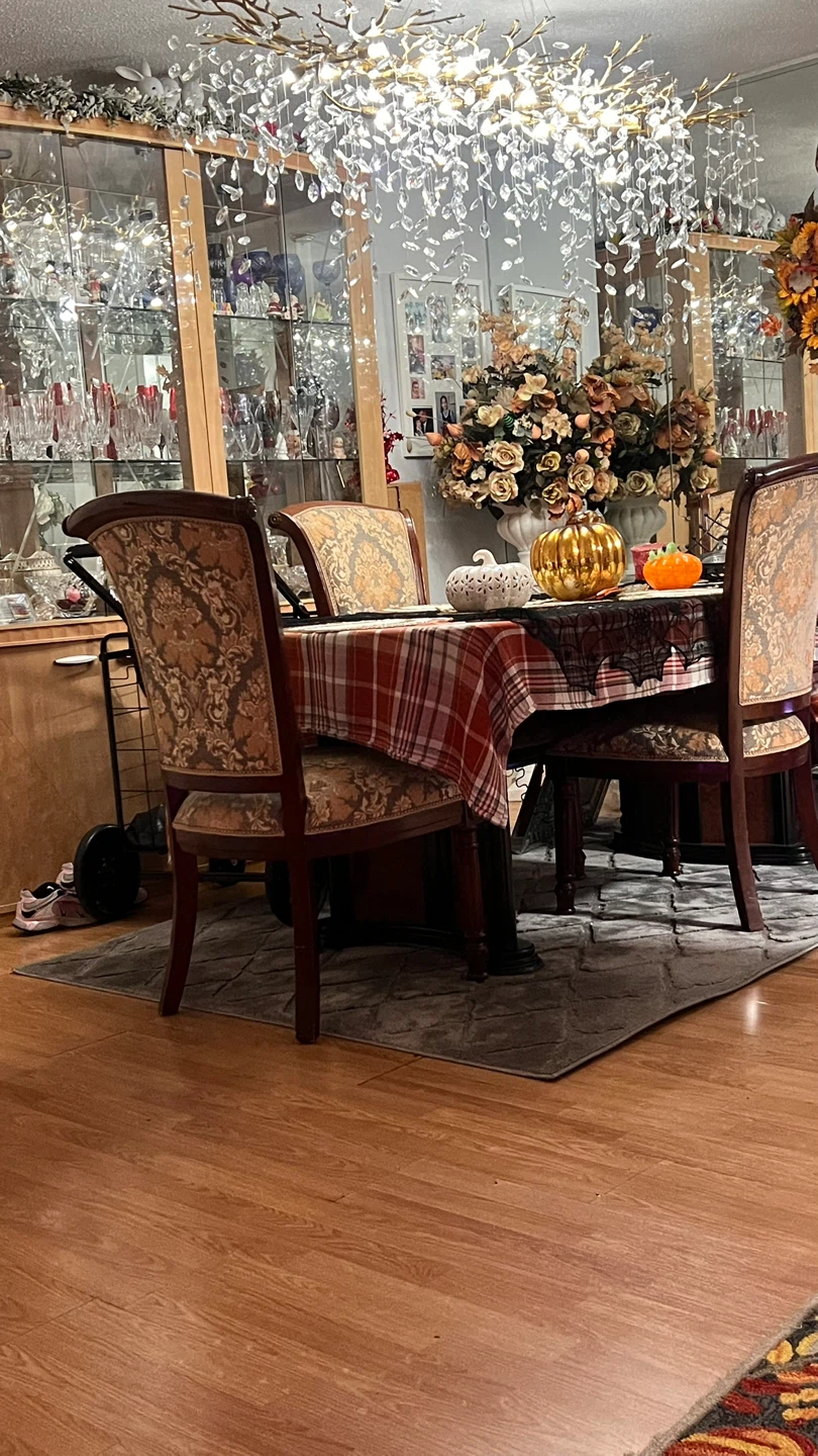 Dining Room Table and Chairs Set