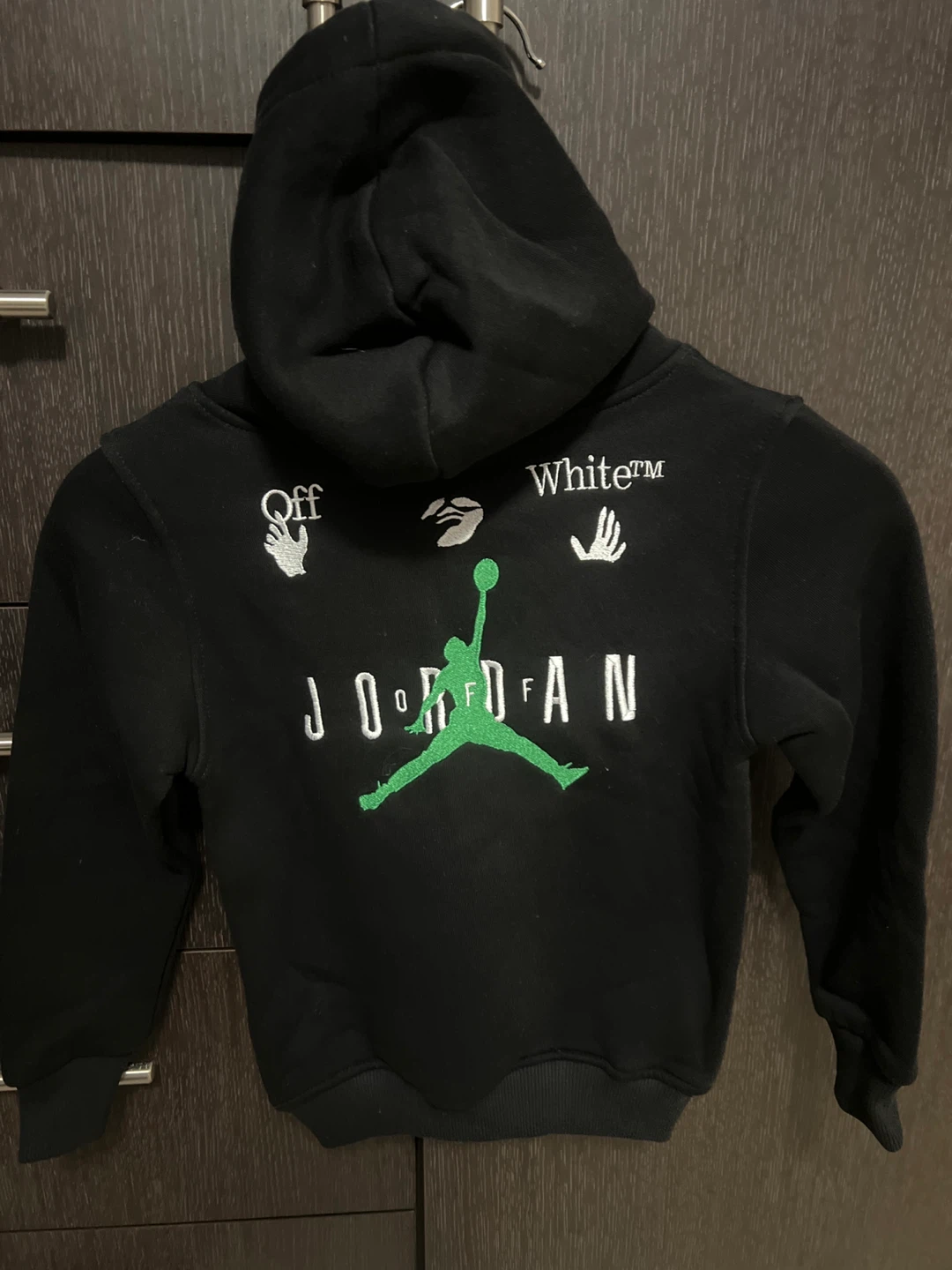 Jordan x Off-White Kids' Black Hoodie - Size 116 - photo 3