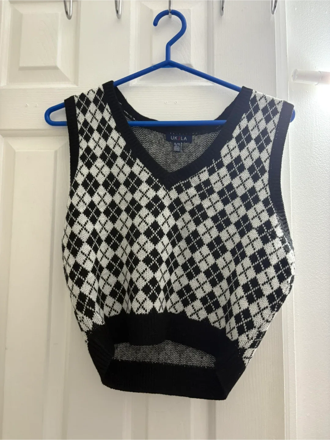 UKLA Argyle Sweater Vest - Size XL/TG thumbnail