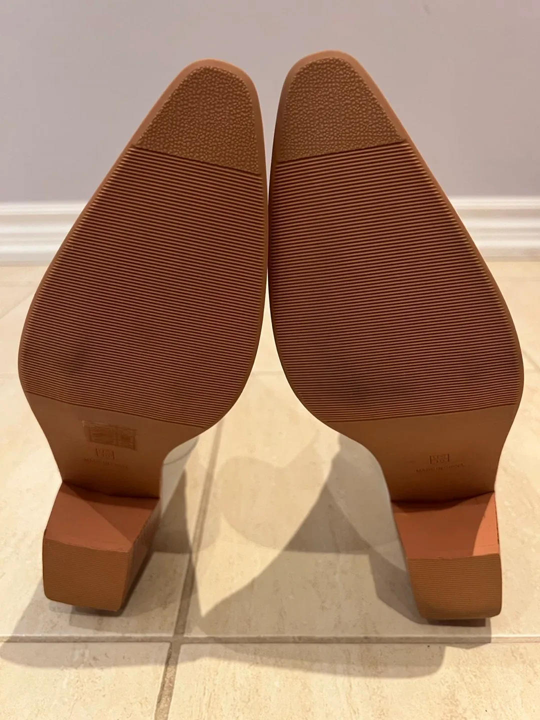 White Cowboy Boots - Size 10 image indicator(5)