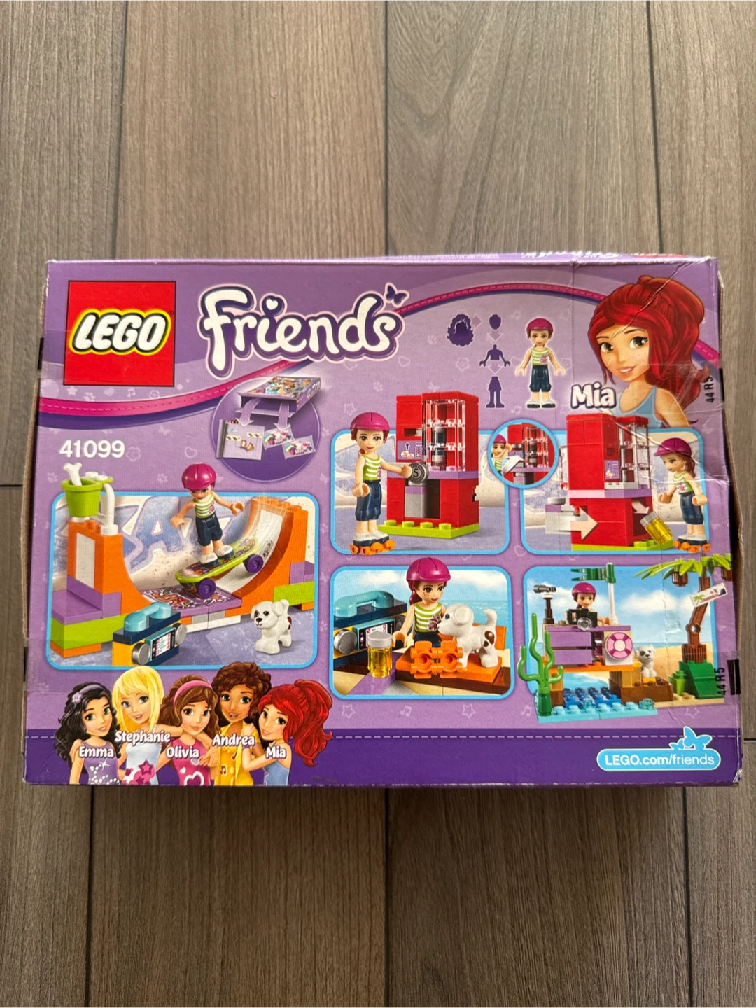 LEGO Friends Heartlake Skate Park 41099 - photo 2