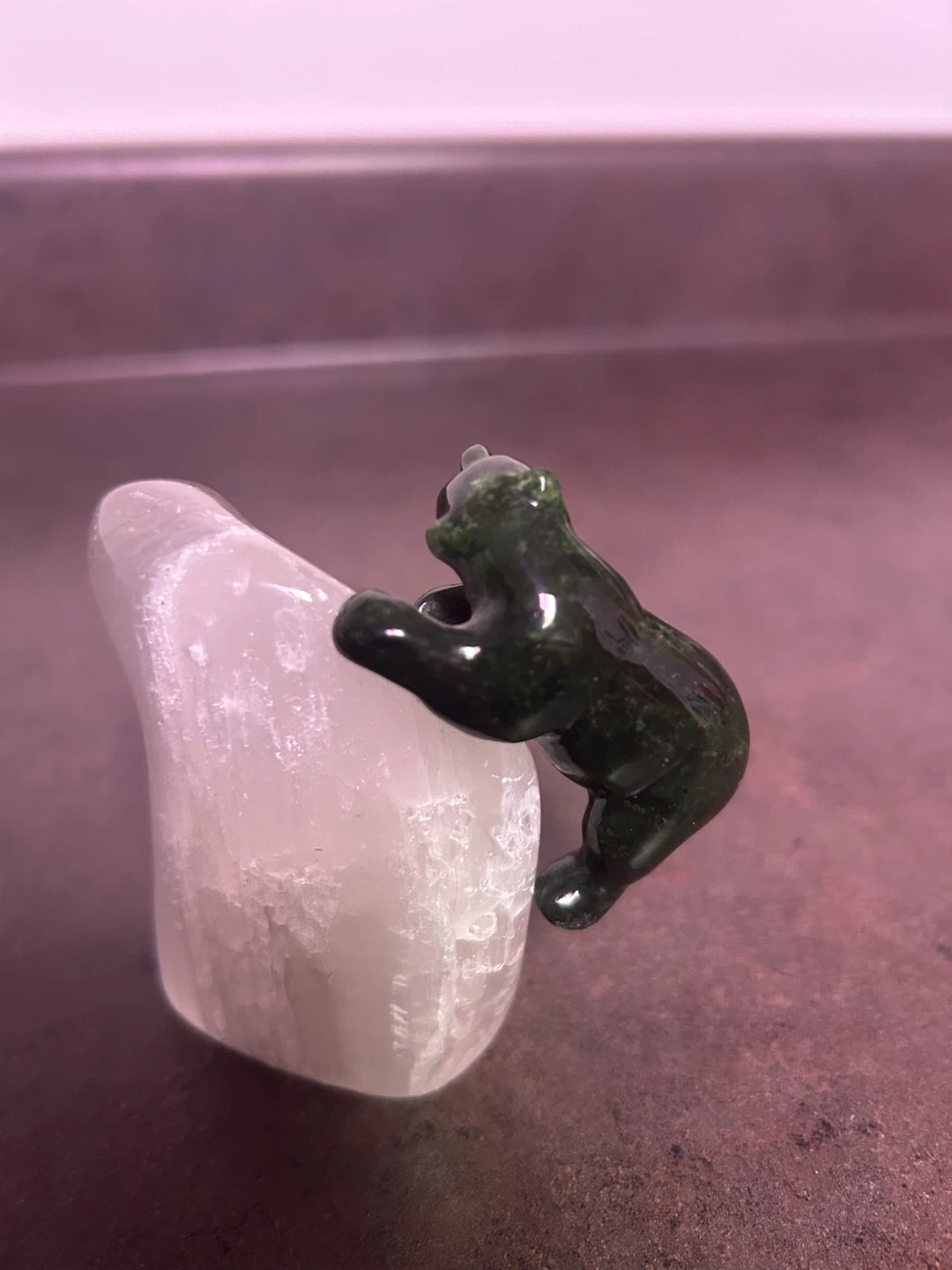 Vintage Jade Bear on Selenite Crystal - photo 2