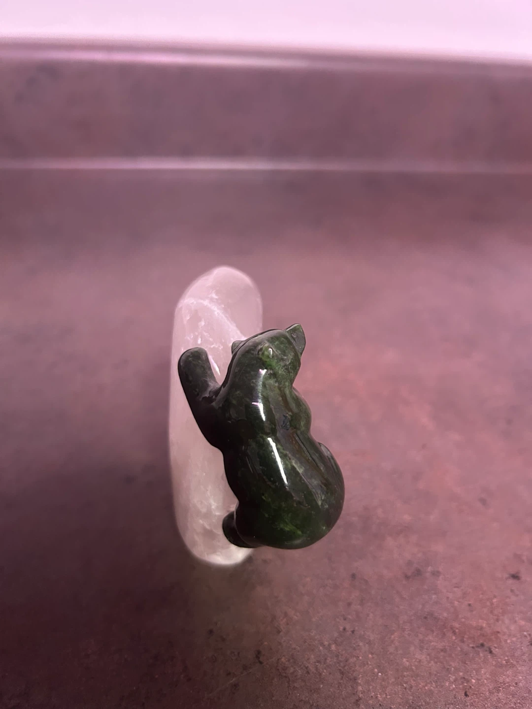 Vintage Jade Bear on Selenite Crystal - photo 3