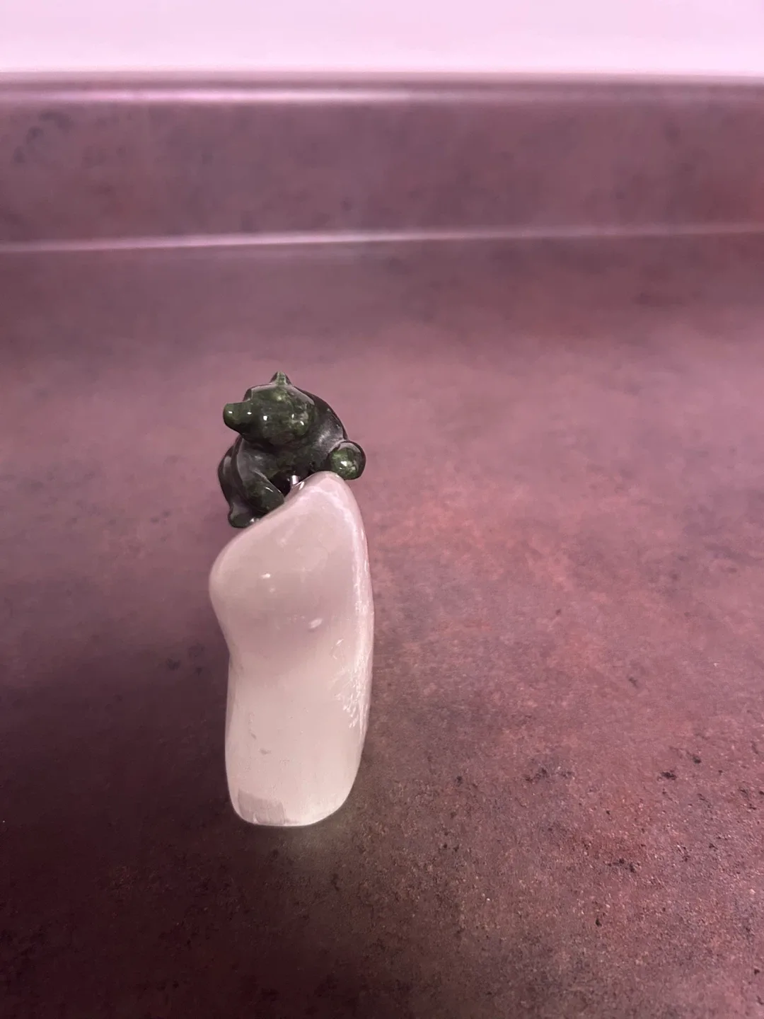Vintage Jade Bear on Selenite Crystal image indicator(4)