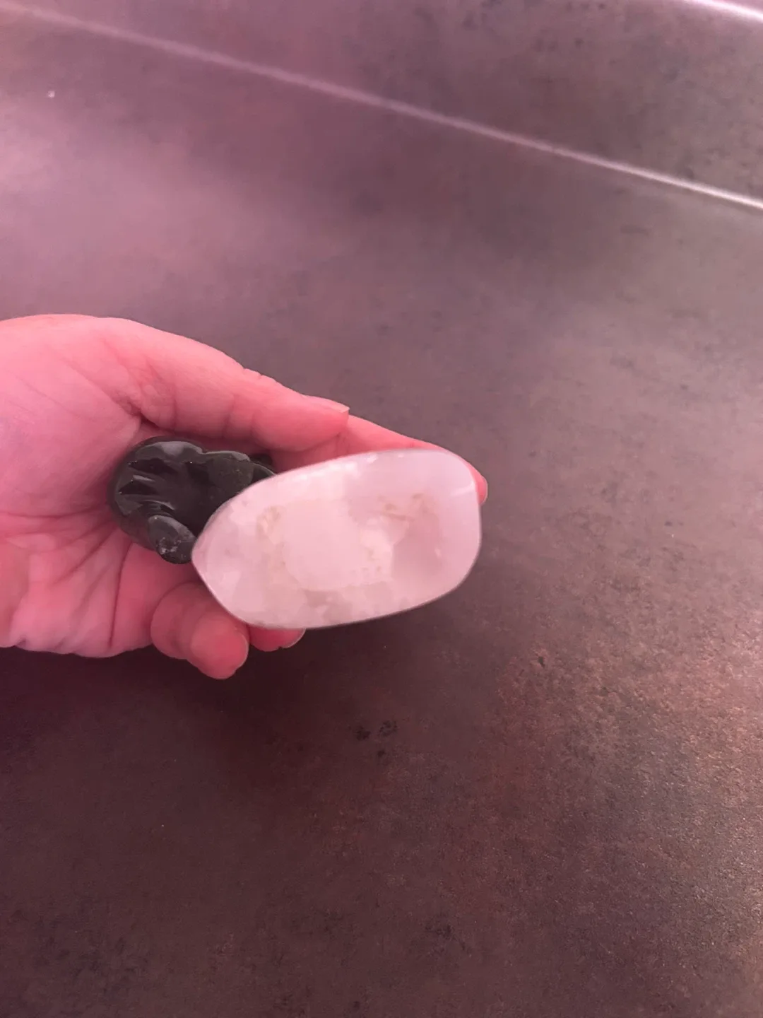 Vintage Jade Bear on Selenite Crystal image indicator(6)