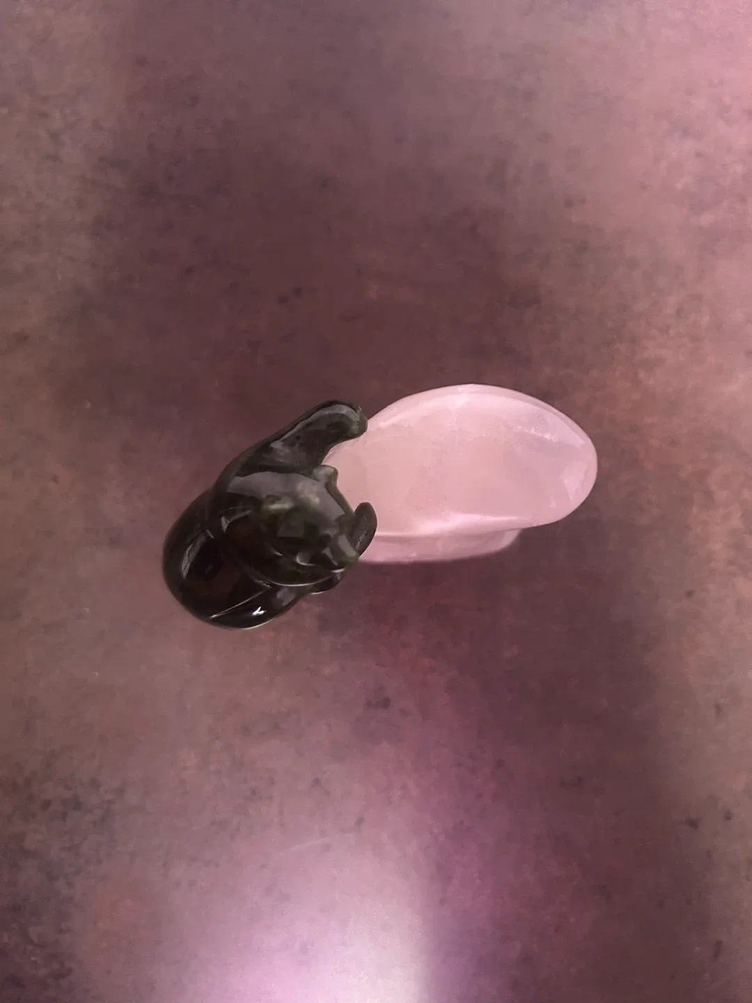 Vintage Jade Bear on Selenite Crystal image indicator(7)