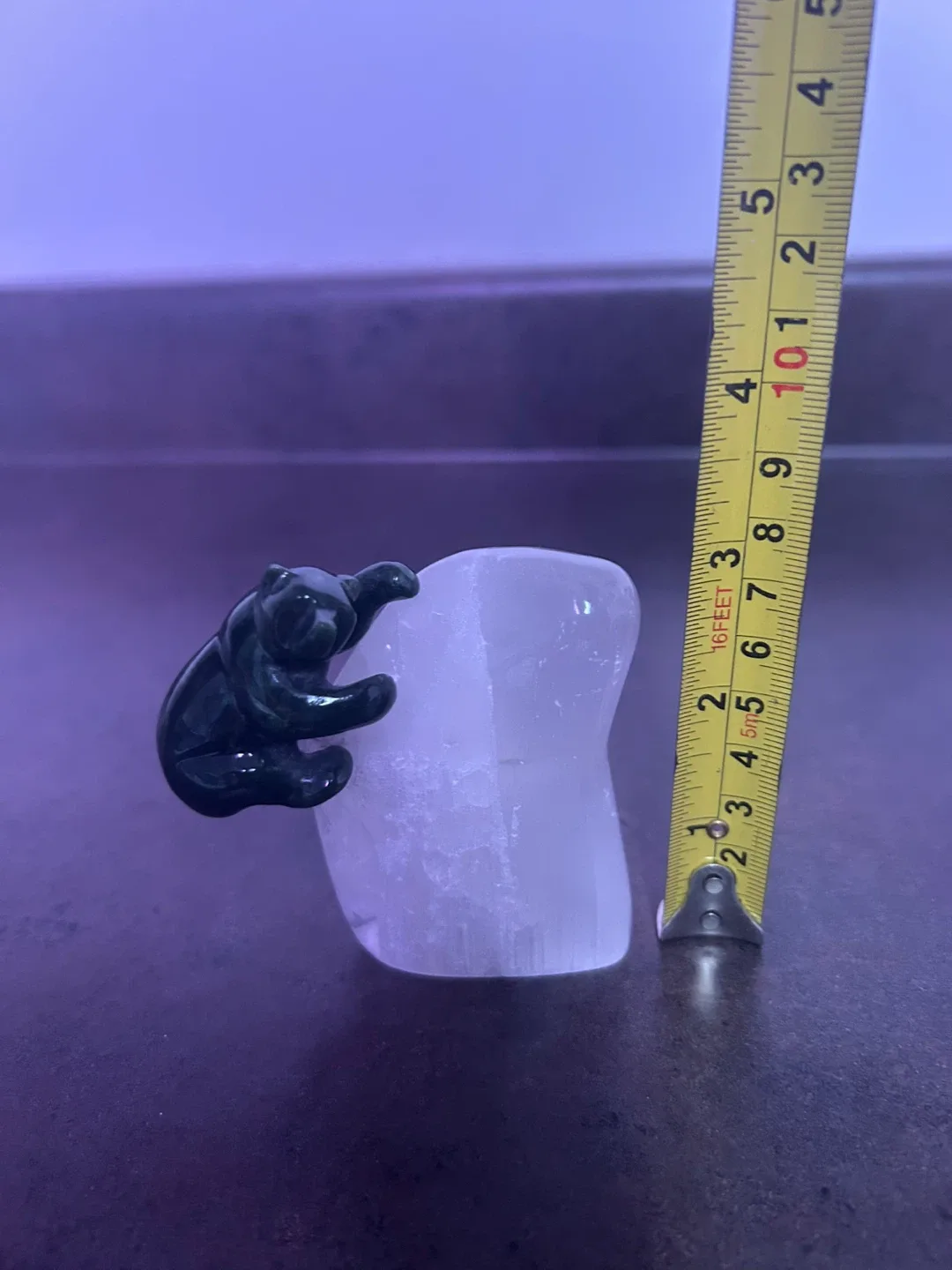 Vintage Jade Bear on Selenite Crystal image indicator(9)
