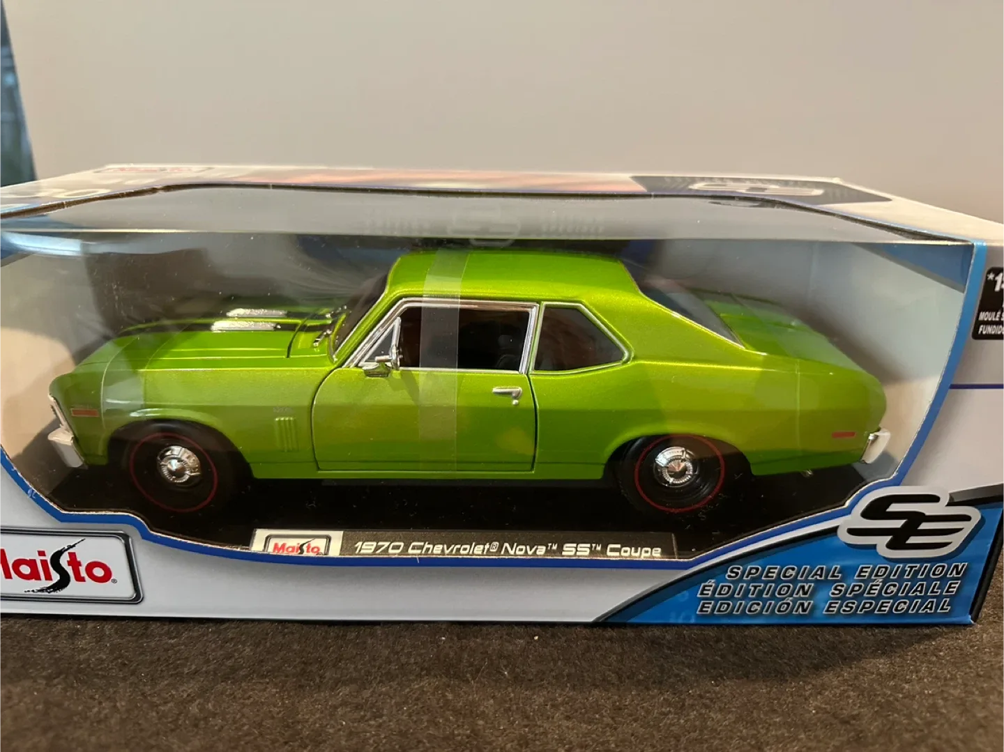 Maisto 1970 Chevrolet Nova SS Coupe Diecast Car - Green image indicator(4)