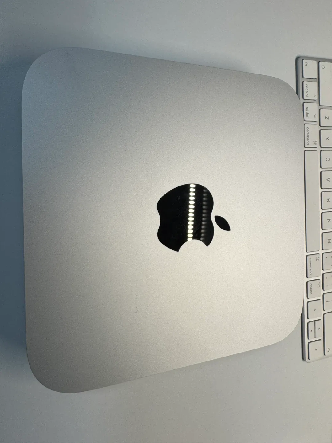 Apple Mac mini (M1, A2348)