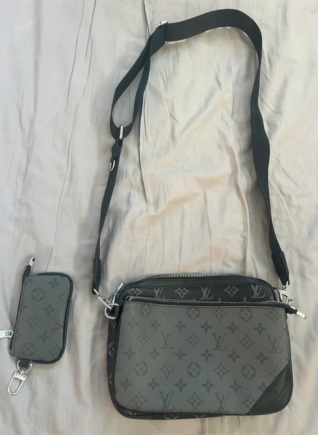 Lv messenger bag