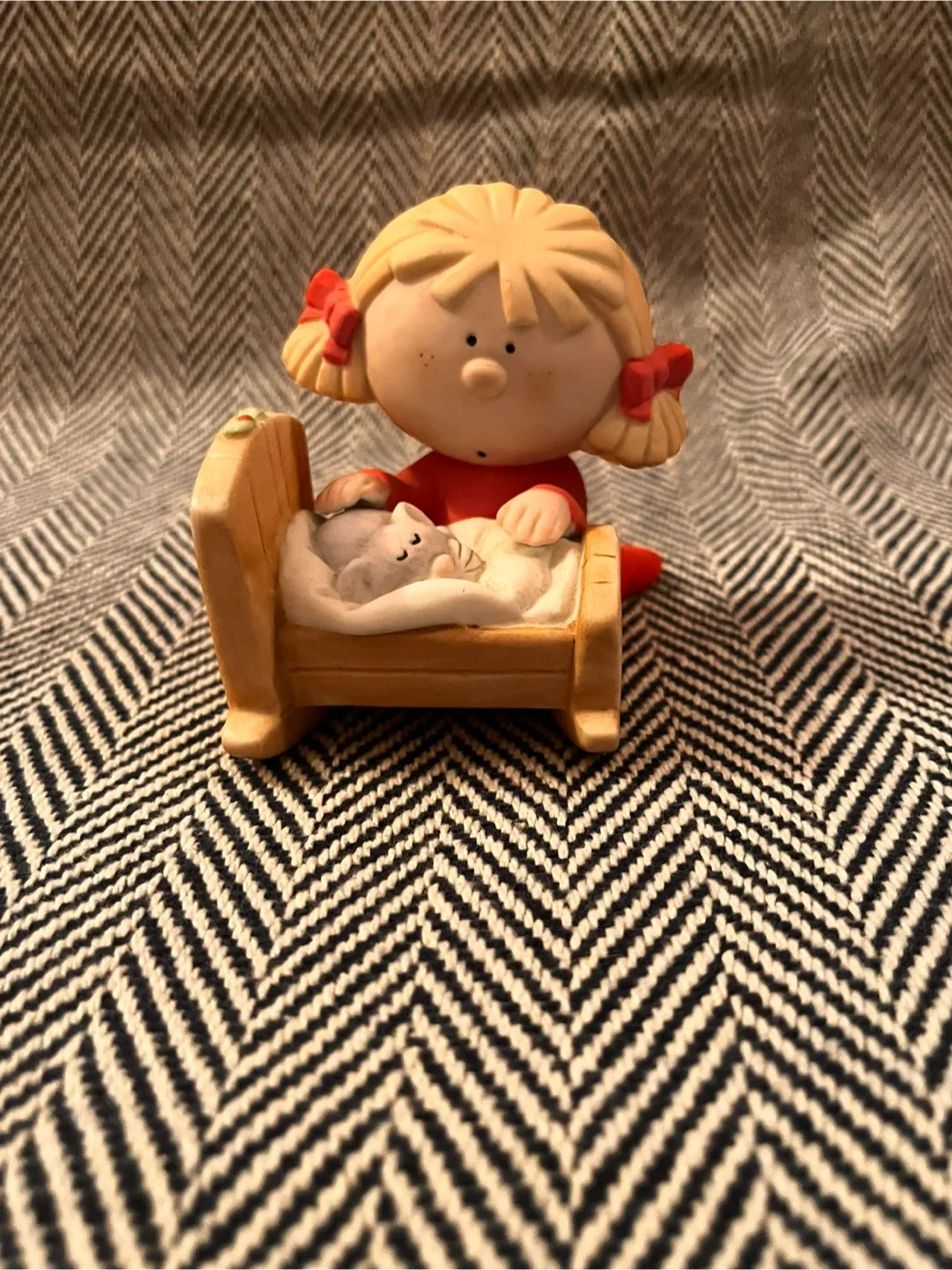 Lot of 7 Vintage Bumpkin Figurines image indicator(5)