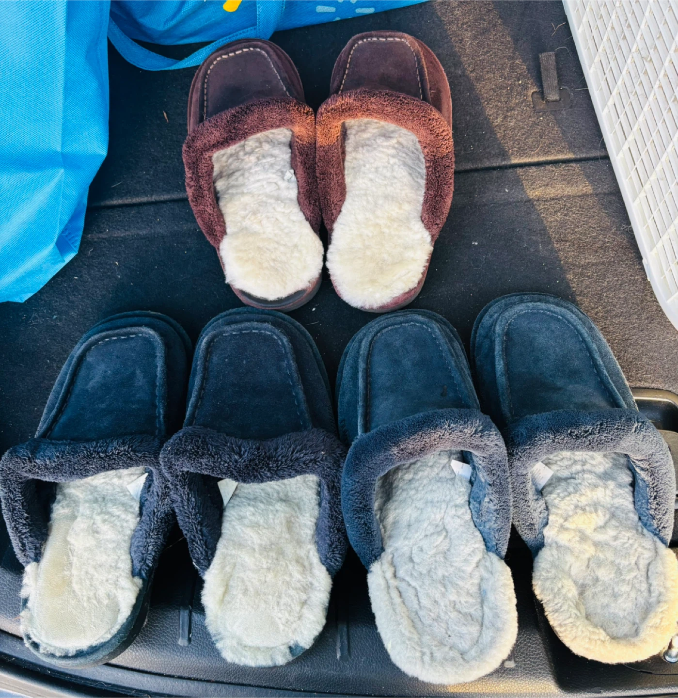 Nuknuuk Slippers, Size 8 - photo 2