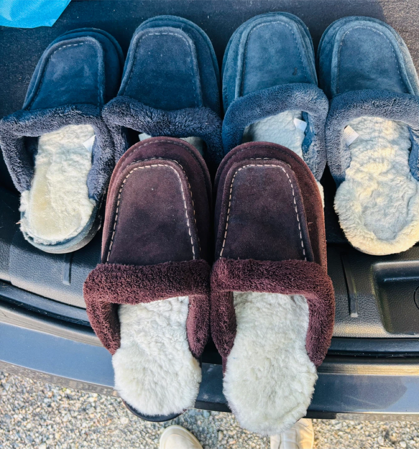Nuknuuk Slippers, Size 8