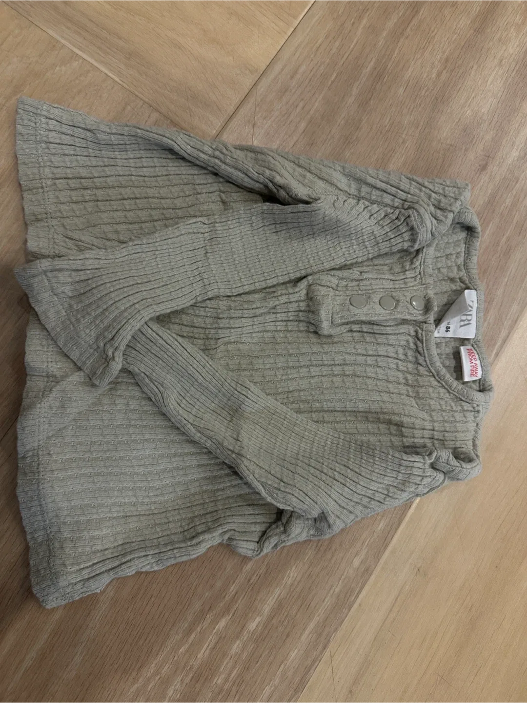 Bundle of Zara Ribbed Long Sleeve Top - Size 12-18 M and 18-24M image indicator(3)