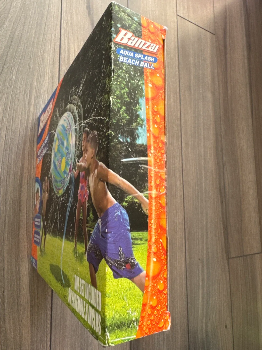 Banzai Aqua Splash Beach Ball - New in Box! image indicator(3)