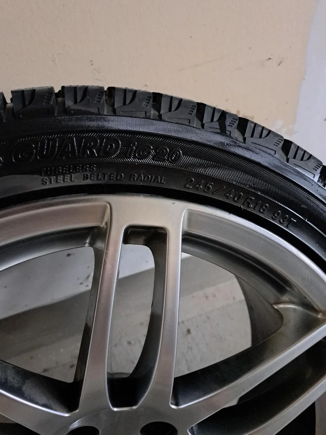 18” Audi Rims with Yokohama Winter Tires - Set of 4 image indicator(6)