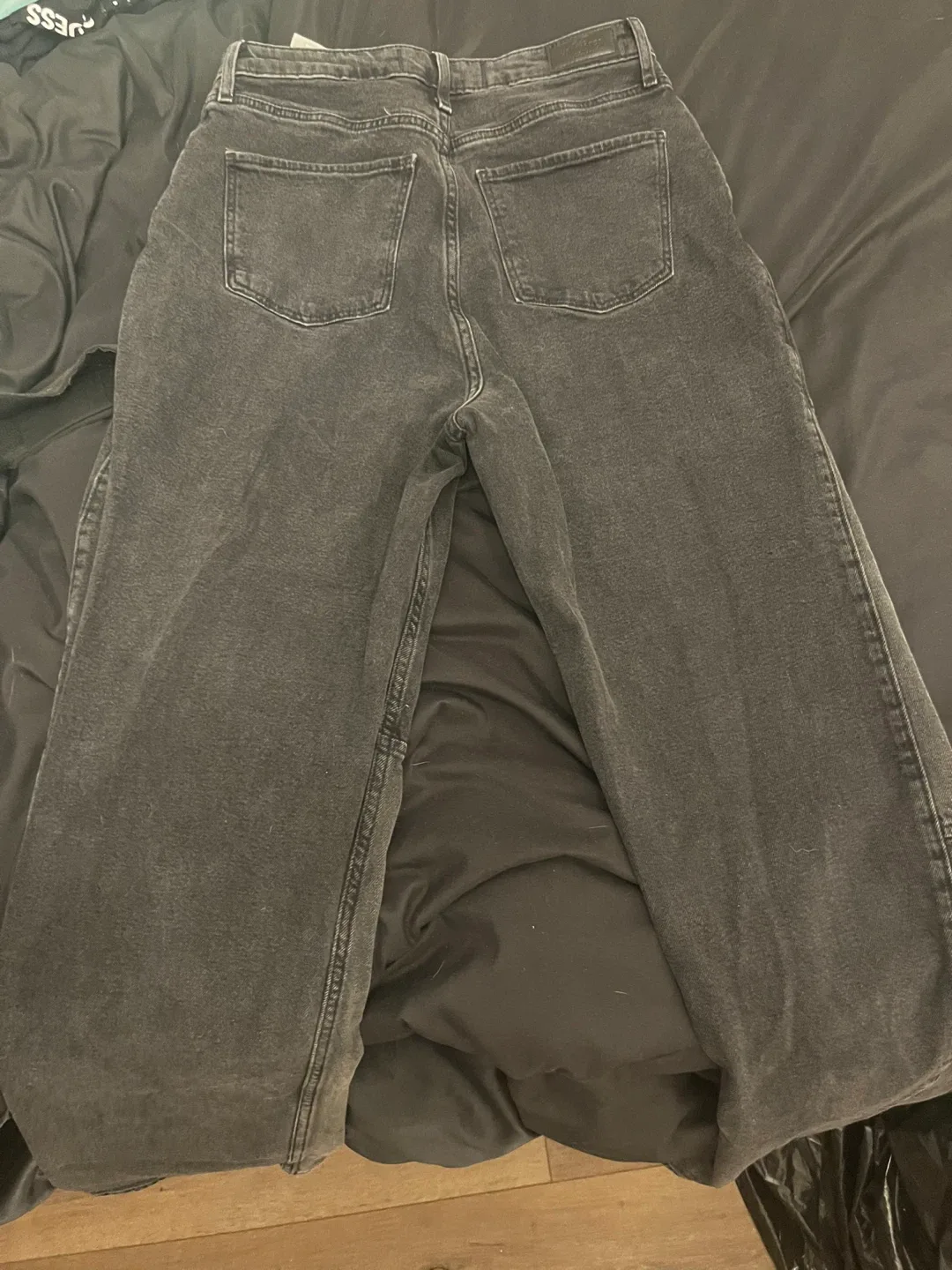 Hollister Ultra High-Rise Dad Jeans W29 L33 image indicator(2)