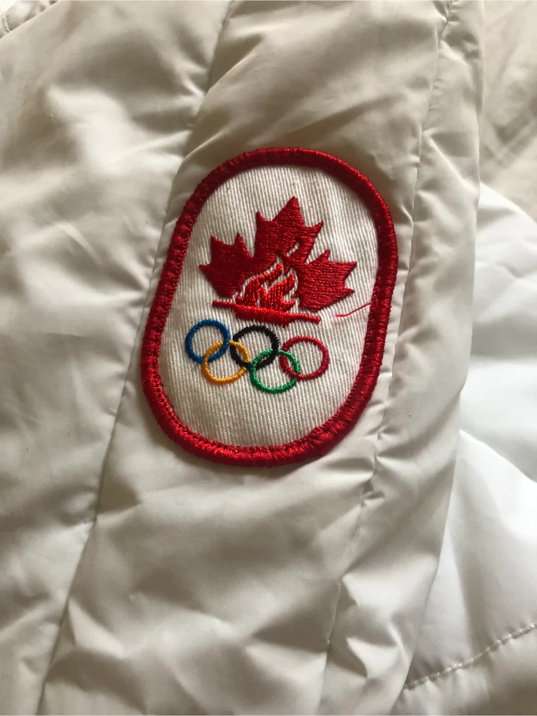 Hudson's Bay Olympic Canada Jacket - Women's S/P image indicator(5)