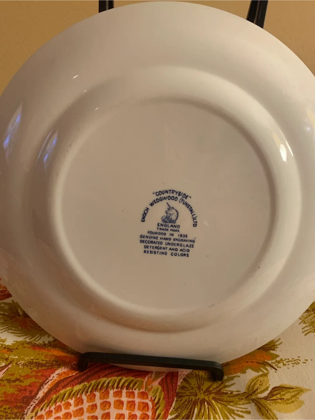 Vintage Wedgwood "Countryside" Plate image indicator(2)