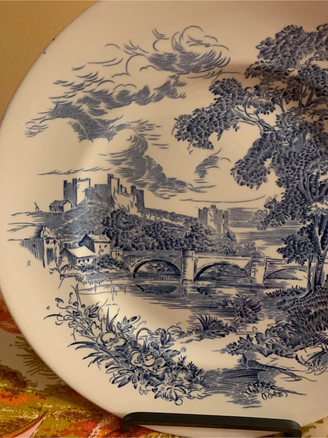 Vintage Wedgwood "Countryside" Plate image indicator(4)