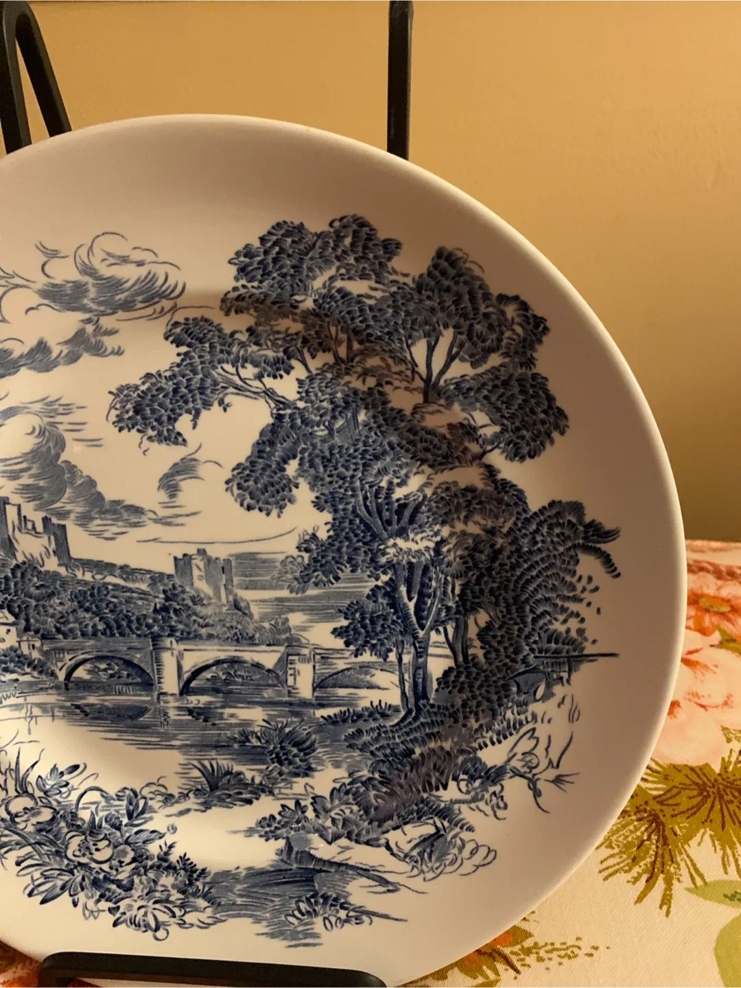 Vintage Wedgwood "Countryside" Plate image indicator(5)