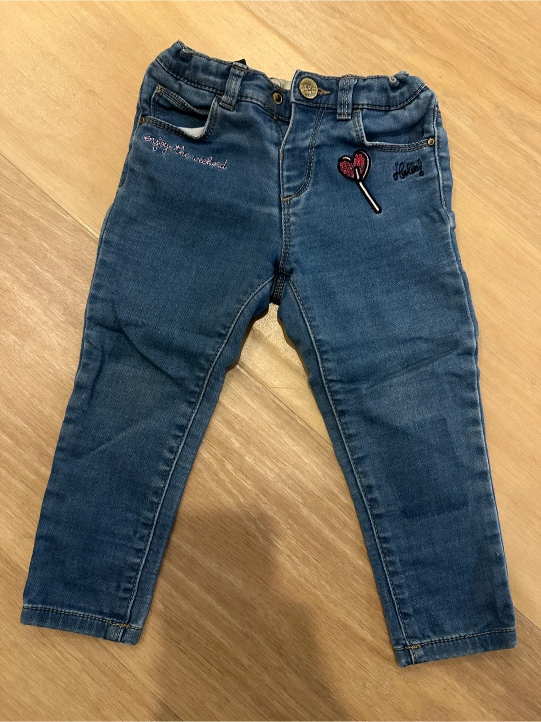 Bundle or Toddler Jeans - size 18-24 months image indicator(3)