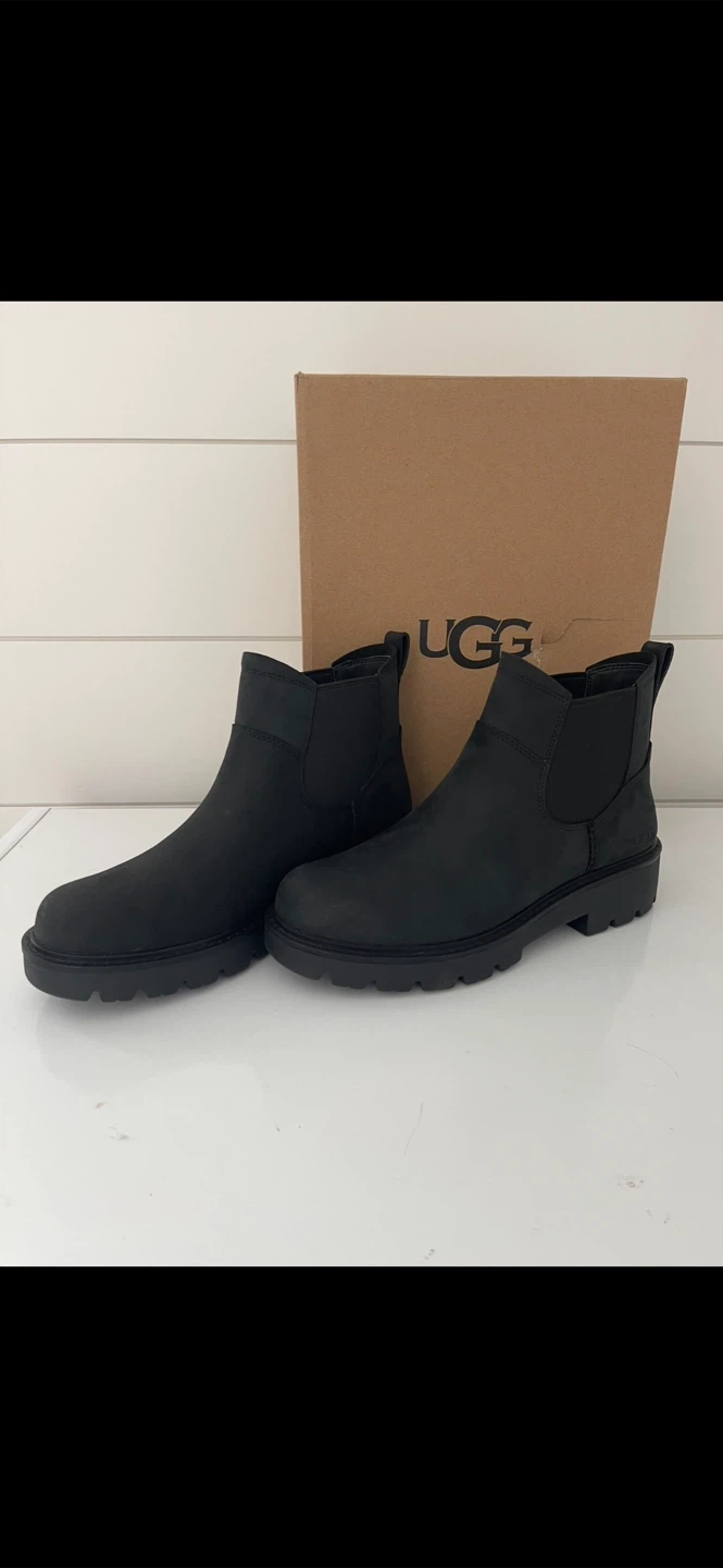 UGG W Loxley Boot - Black, Size 8