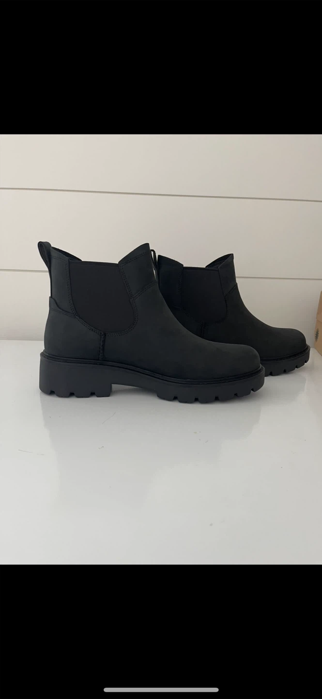 UGG W Loxley Boot - Black, Size 8 - photo 3