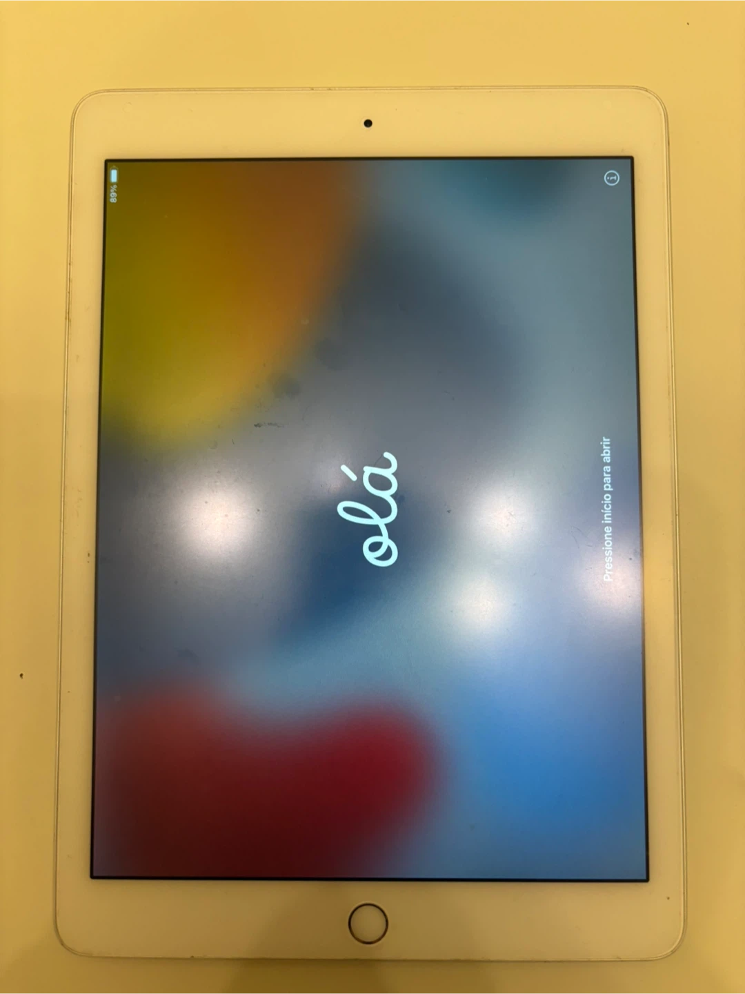 Apple iPad Air 2 32GB with Case