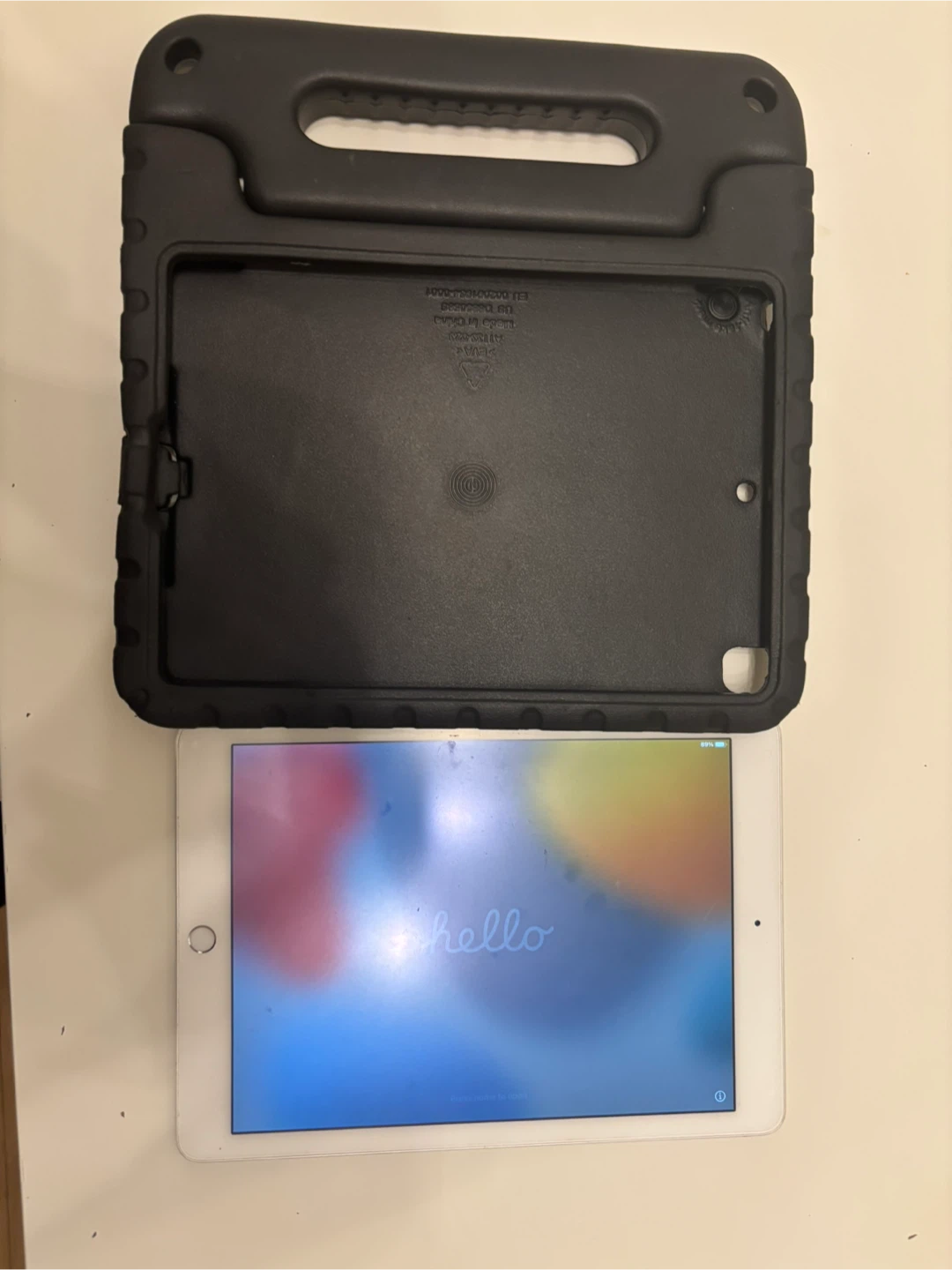 Apple iPad Air 2 32GB with Case - photo 2