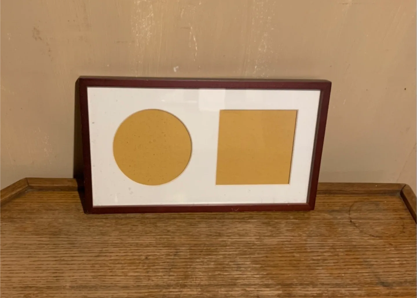 🥕Picture Frame with Circle and Square Openings thumbnail