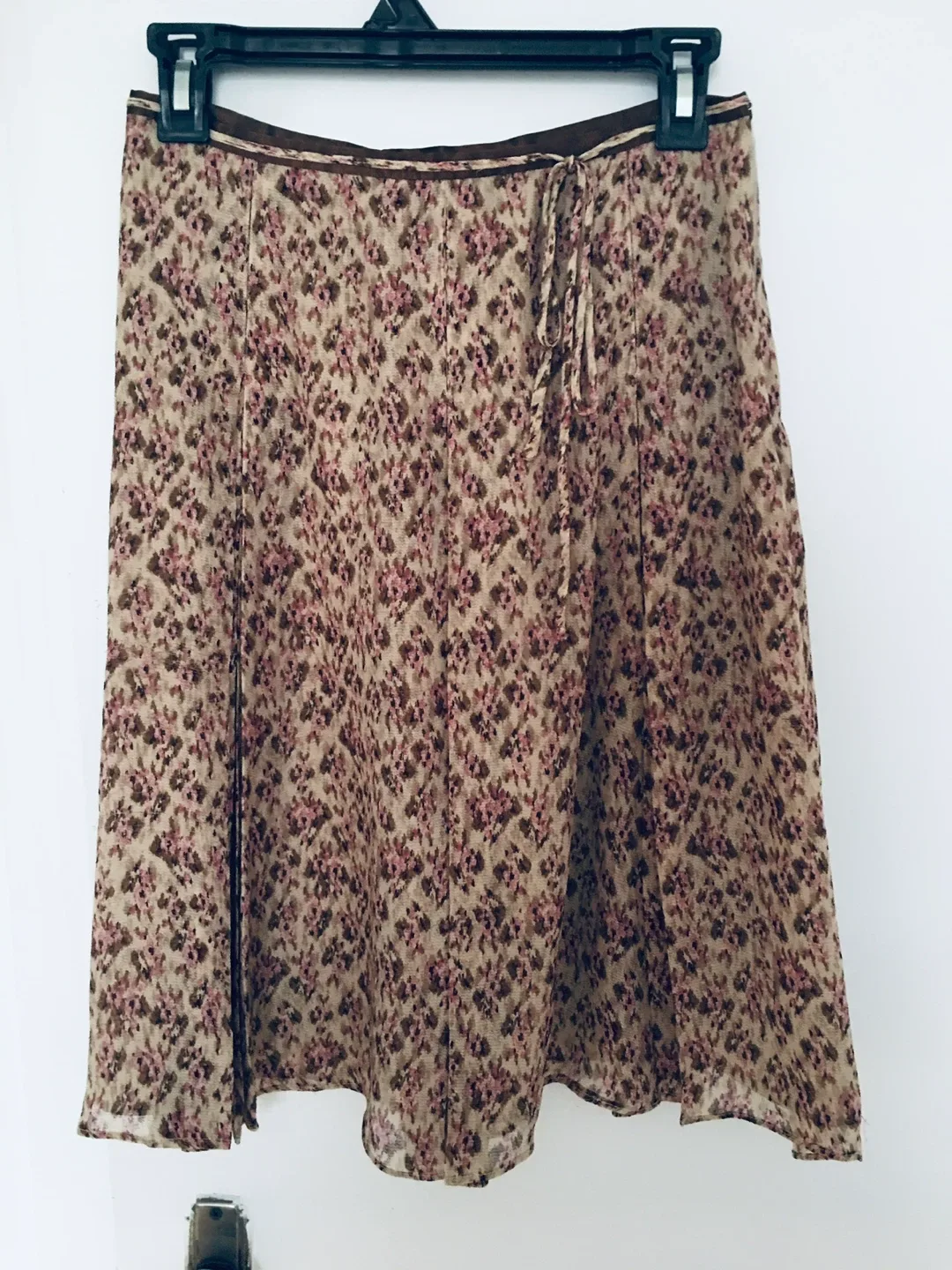 Ann Taylor Skirt - Size 0, Silk Blend thumbnail