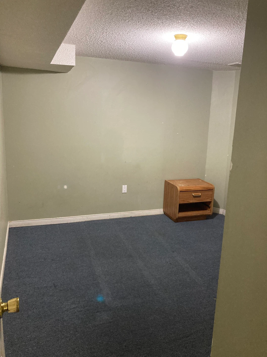 Private room for rent - photo 3