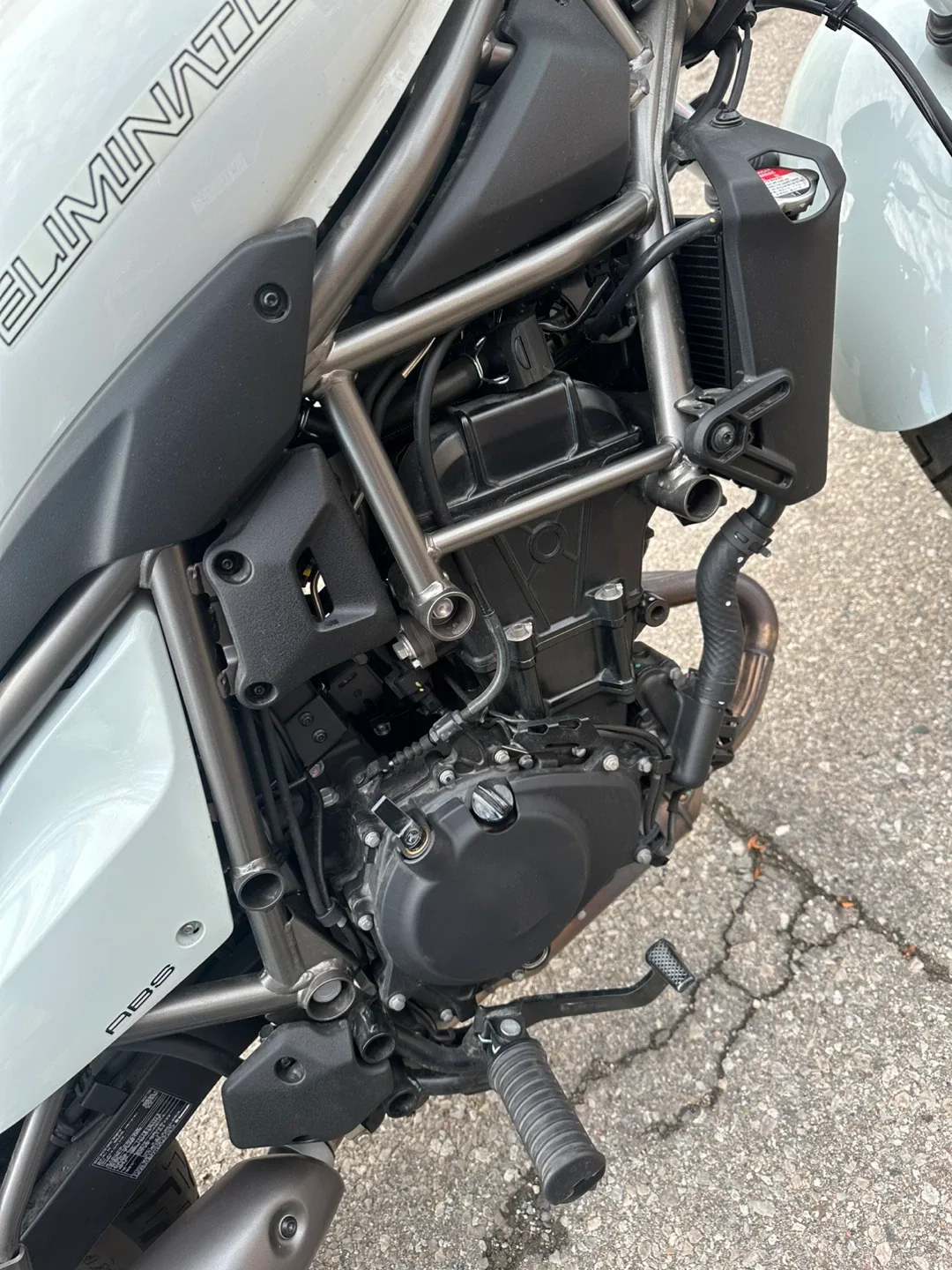 2024 Kawasaki Eliminator 500 Motorcycle w GPS - Great Condition! image indicator(6)