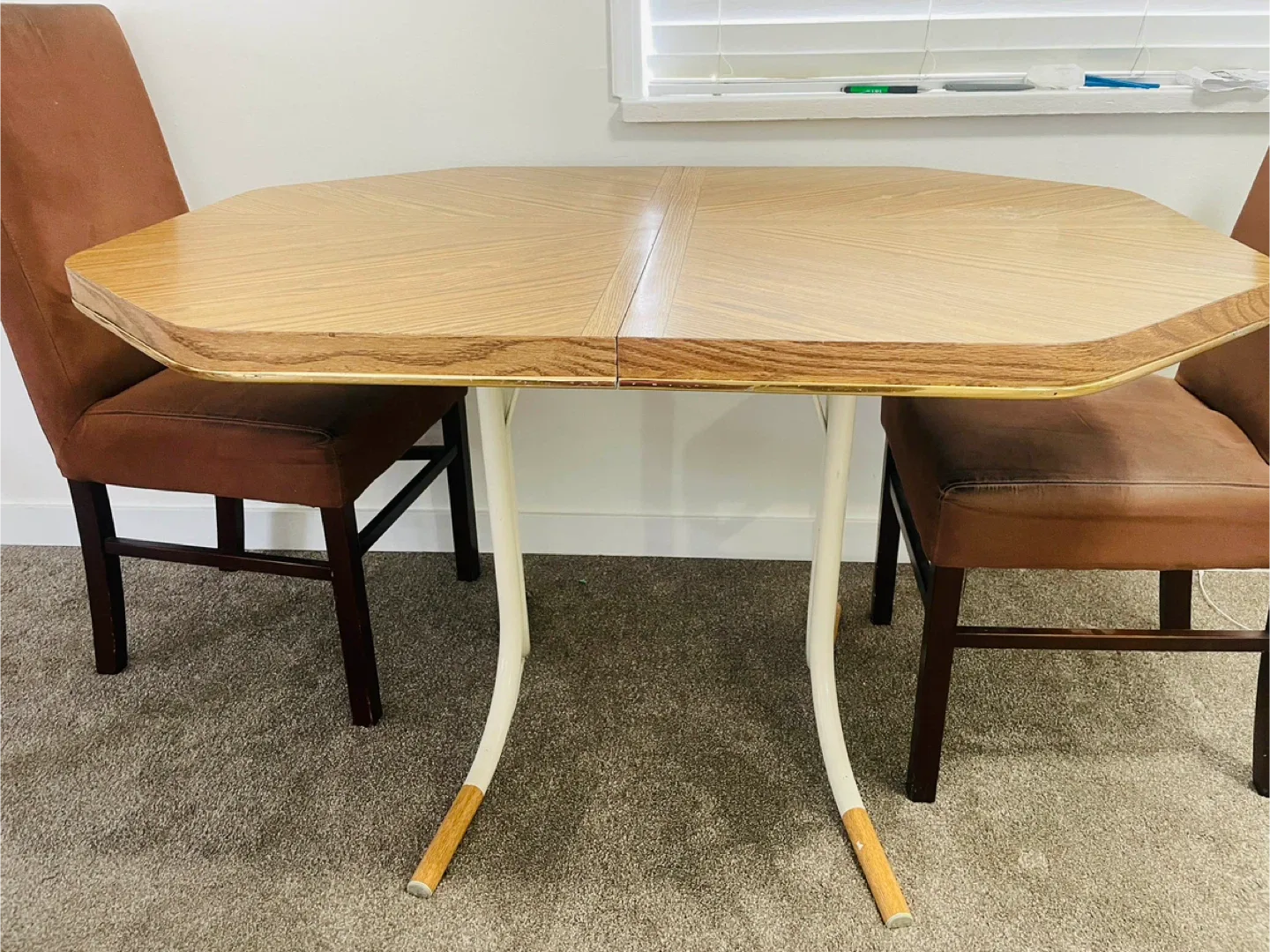 Dining Table with Chairs 4 image indicator(2)