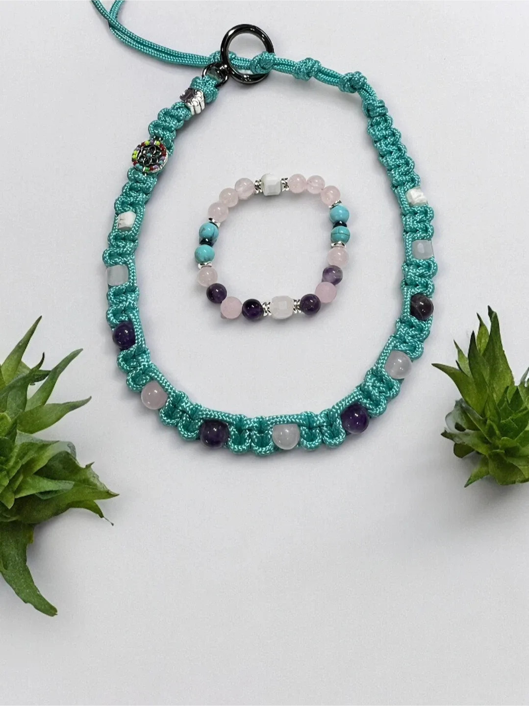 Handmade Beaded Dog necklace & Bracelet Set image indicator(4)