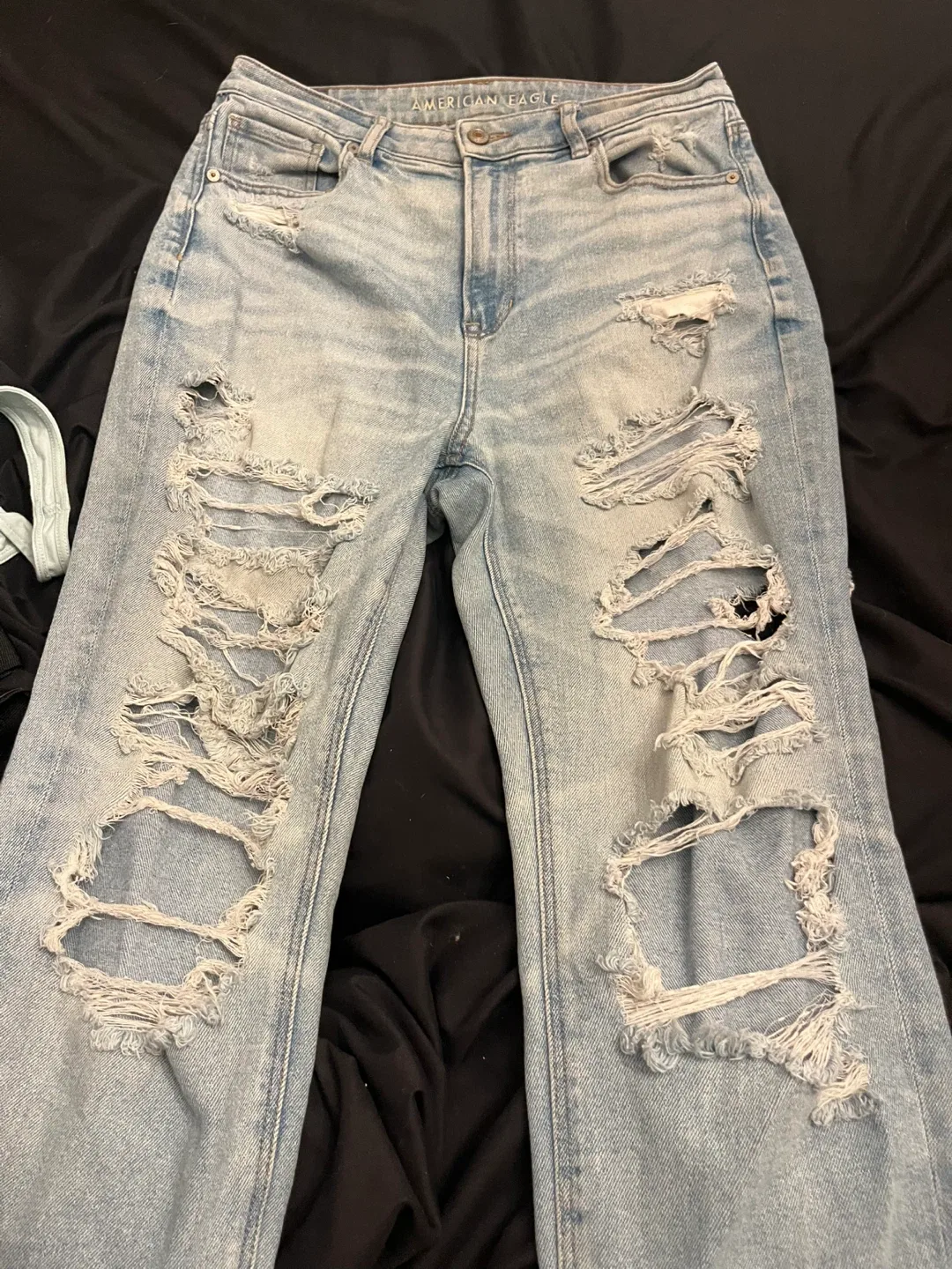 American Eagle Mom Jeans image indicator(2)