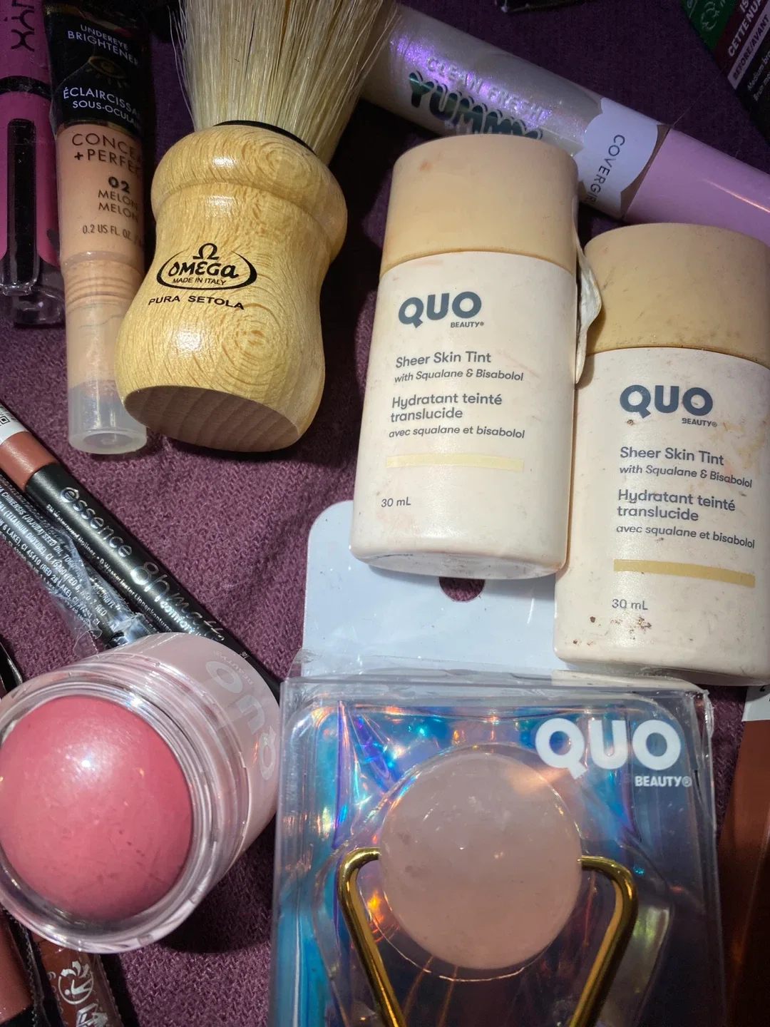 Mixed Lot of Makeup & Beauty Items image indicator(4)