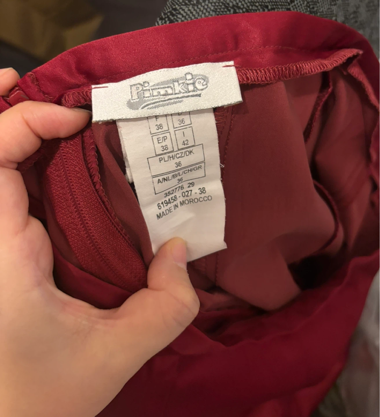 Pimkie Red Satin Skirt, Size 38 - photo 3
