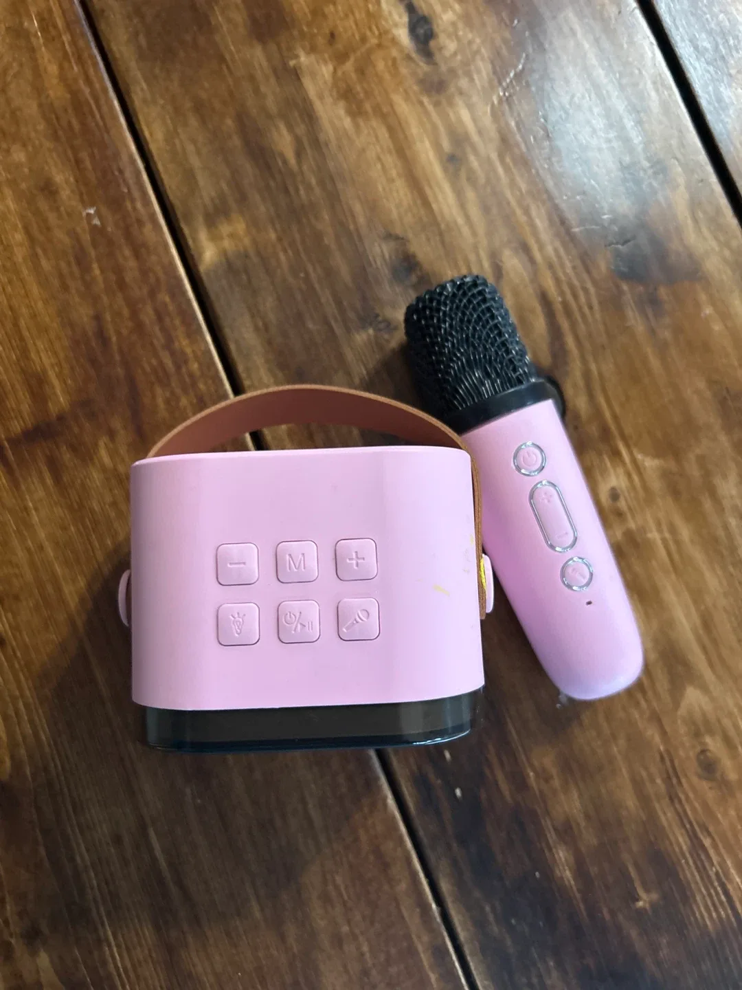 Pink Karaoke Machine with Microphone image indicator(2)