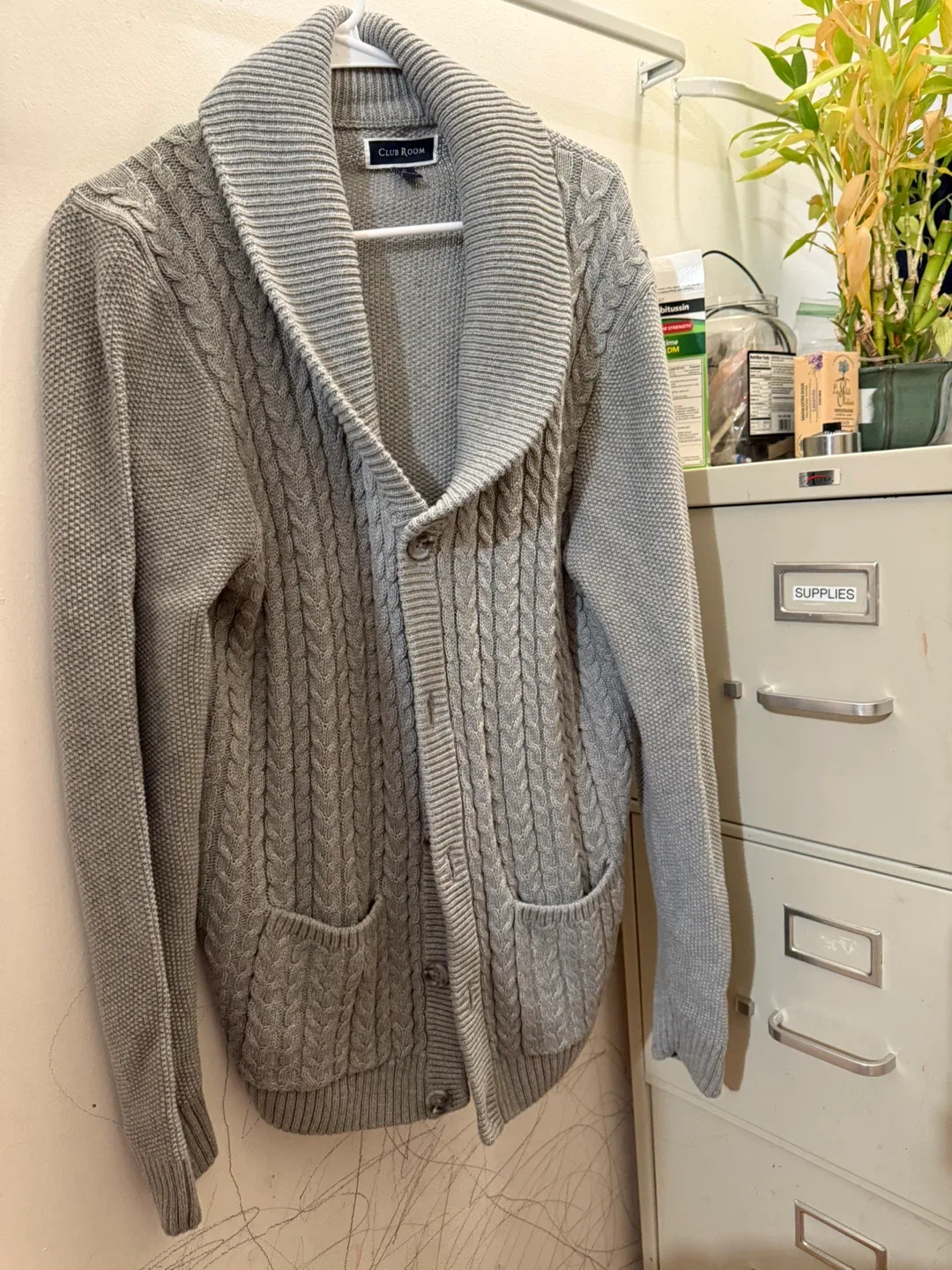 Club Room Men's Chunky Shawl Collar Cardigan - Size M image indicator(4)