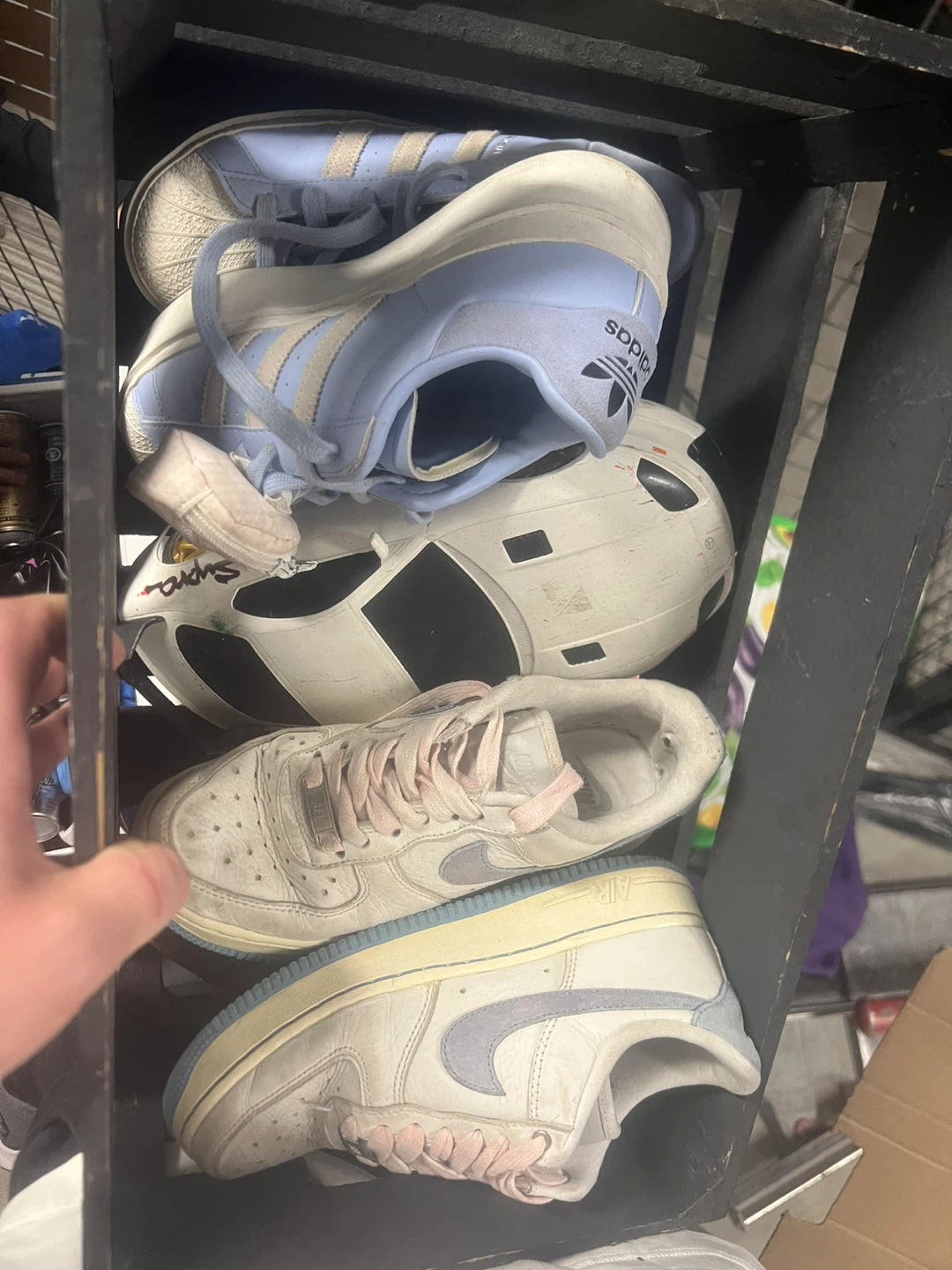 Adidas Superstar Light Blue  Size 6 and Nike both for 20$ - photo 3